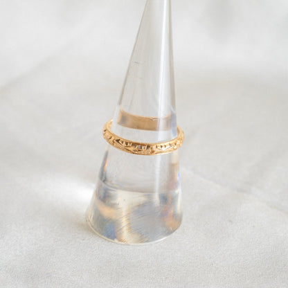 Floral Engraved 18k Rose Band