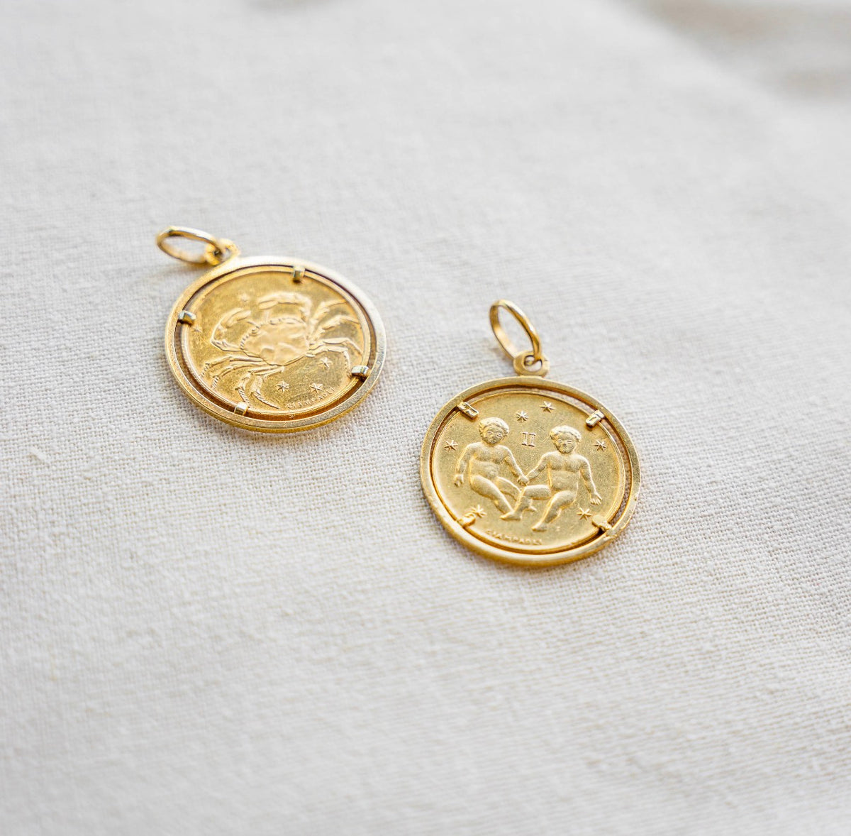 18K Gold Gemini Zodiac Coin Pendant by Pietro Giampaoli, Unoaerre