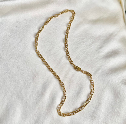 18K Cartier Exquisite Rounded Mariner in 18” Length